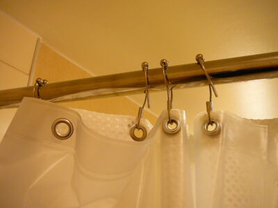 Enhance Your Bathroom With Shower Curtains