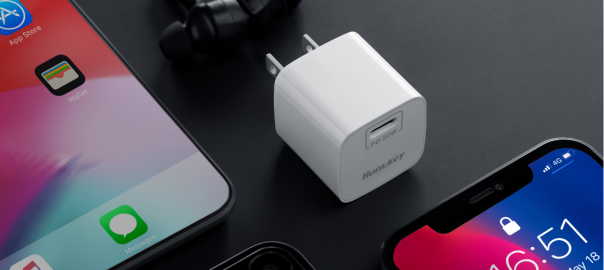 Huntkey: A 20-Watt Charger That Keeps Your Device Running